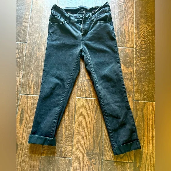 Wallflower Jeans Wallflower Black Jean Cropped Pants Size
